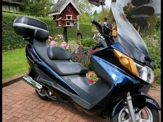 suzuki burgman an400 top zustand 24tkm rentnerfz