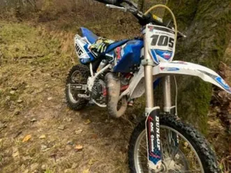 85 yz