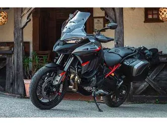 ducati multistrada v4 s gran tour grigio