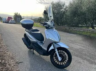 piaggio beverly 300 argento