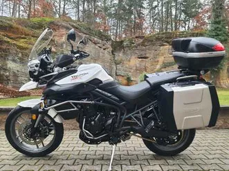 triumph tiger 800 xrt - super stav + výbava