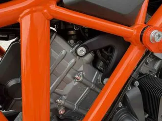 ktm 1290 super duke r limite edition bianco