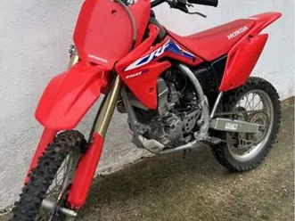 150 crf 2020/2022 a saisir