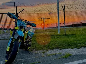 husqvarna 701 supermoto