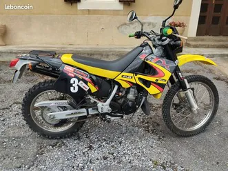 vend 125 aprilia etc 1999 6300 km en tbe moteur neuf batterie neuve kit chaine neuf carburateur neuf plaquette de frein neuve joint de fourche neuve prix 1800 e