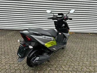 suzuki un 125 avenis, scooter, occasion, chf 1'900.-
