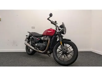 triumph street twin 900 kirosi red abs 900 cc