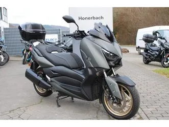yamaha xmax 300 tech max