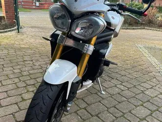 speed triple 1050r