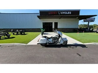 2017 indian motorcycle® chieftain® wildfire red over thunder black