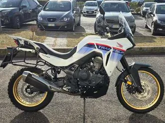 honda transalp 750 bianco