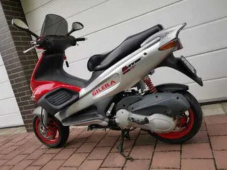 gilera runner 180 rood