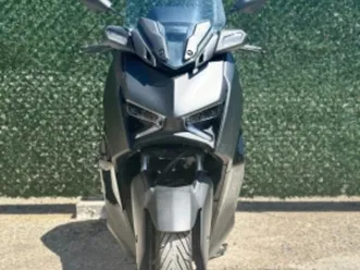 yamaha x-max 300i 2024
