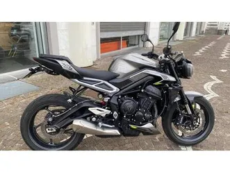 vendo triumph street triple 765 r (2023 - 25) usata a capua (codice 9902004) - moto.it