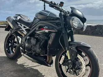 triumph - speed triple 1050rs