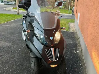 piaggio mp3