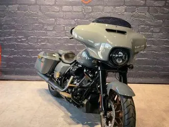 harley-davidson street glide