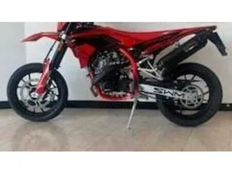 vendo swm sm 125 r (2025 - 26) nuova a medole (codice 9901528) - moto.it