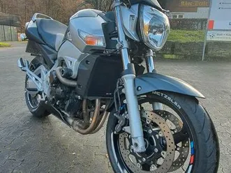 suzuki gsr 600