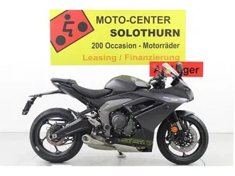 triumph daytona 660 abs