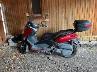 yamaha x-max 125 mit tüv bis 10/2026 + topcase