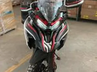 moto trk 702 x benelli