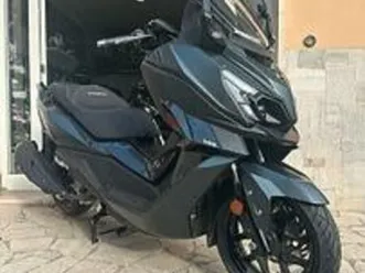 sym cruisym 300 - prenotabile