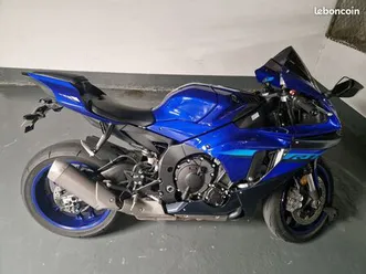 yamaha r1