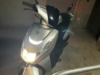 vend scooter kisbee 4t année 2021