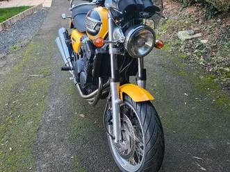 triumph 900 sport