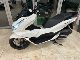 honda pcx 125