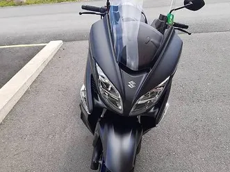 vendo scooter suzuki burgmann 400 canton tessin -
