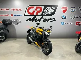 triumph street triple 765 rs abs 3900km