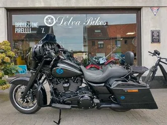 ② harley streetglide flht 2019 - 6048 km