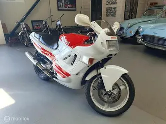 ② honda cbr 600f