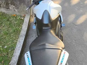 cb1000r
