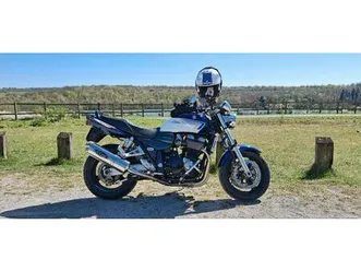 ② gsx1400 cc 2006 a vendre