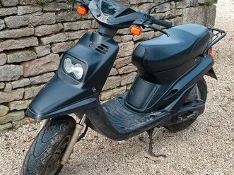 scooter yamaha bw's r booster■modele 3vl ■phase 2( frein à disque avant et fourche hydraulique) premiere generation.■entierement d origine.■carte grise et ct à 