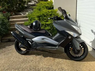 vends yamaha tmax 500