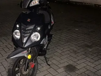 explorer race gt 3 roller schwarz