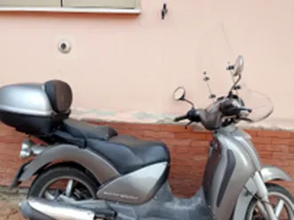 scooter scarabeo 125 aprilia