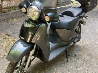 scooter aprilia scarabeo 125