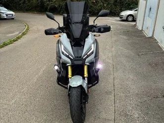 honda x-adv 2023 - full options - excellent état - gris nardo
