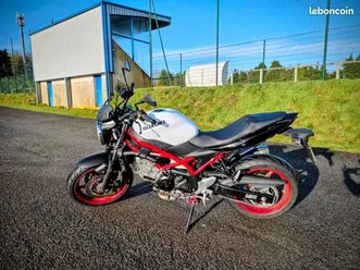 suzuki sv 650 n bridée a2 - excellent état - 2022