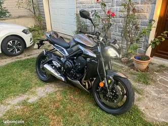 triumph street triple r 765