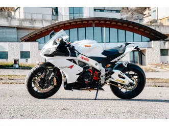 aprilia rsv4 r