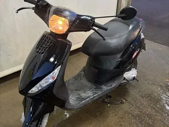 piaggio zip