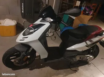 scooter aprilia