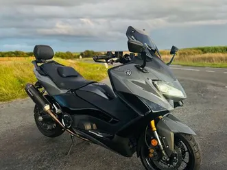 yamaha tmax 560 techmax akrapovic carbone
