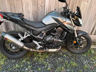 ② honda cb750 hornet